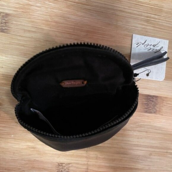 Walk About Leather Wristlet - Mini Purse - Bracelet Bag - Leather Pouch - Picture 7 of 16